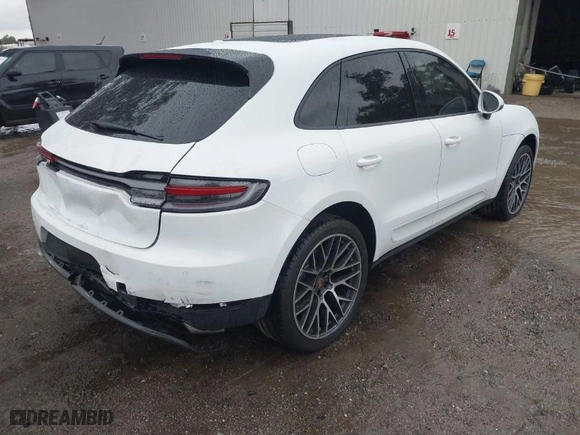 2019 Porsche Macan with VIN WP1AA2A59KLB00251, listed as a IAAI auction lot 41556014 with 53,078 mi miles. Bid and sale history available at carsss.com. Image 4.