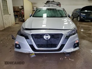2020 Nissan Altima 2.5 SL with VIN 1N4BL4EV1LC163406, listed as a Copart auction lot 84142534 with 107,249 mi miles and Non Repairable. Bid and sale history available at carsss.com. Image 5.