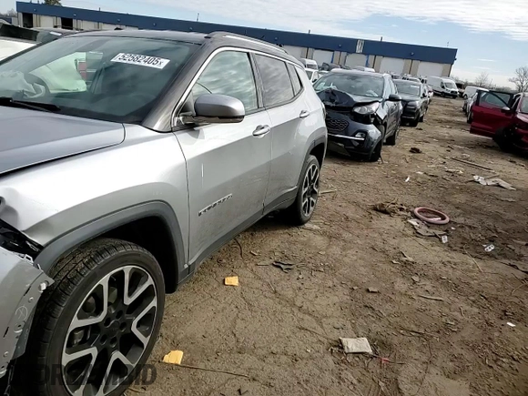 2018 Jeep Compass Limited with VIN 3C4NJDCB4JT200410, listed as a Copart auction lot 52582405 with 92,182 mi miles and Salvage title. Bid and sale history available at DreamBid. Image 10.