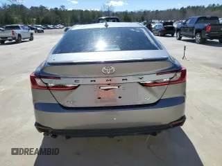 2025 Toyota Camry LE with VIN 4T1DAACK0SU580682, listed as a Copart auction lot 47941475 with 1,438 mi miles and Salvage Title. Bid and sale history available at carsss.com. Image 6.