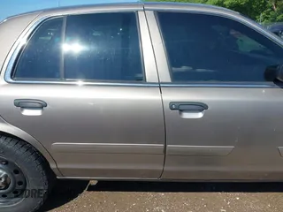 2008 Ford Police Interceptor with VIN 2FAHP71V58X142946, listed as a IAAI auction lot 42326929 with 171,455 mi miles and . Bid and sale history available at DreamBid. Image 13.