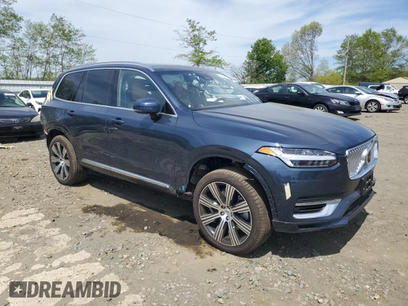 2025 Volvo XC90 with VIN YV4H60PF3S1335792, listed as a Copart auction lot 54220905 with 2,658 mi miles and Salvage Title. Bid and sale history available at DreamBid. Image 4.