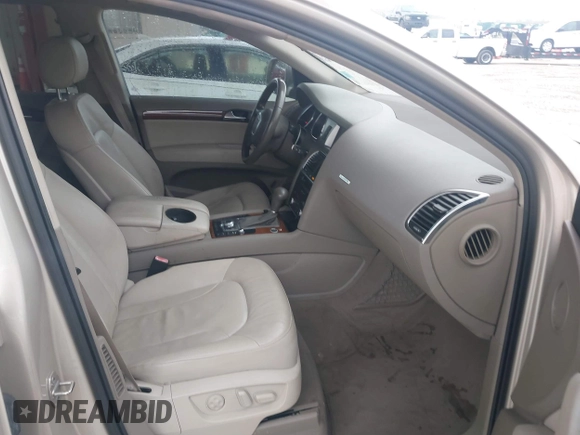 2009 Audi Q7 z VIN WA1AY74L99D023707, wystawiony jako IAAI lot #41649568 z przebiegiem 166 968 mil mil oraz . Historia ofert i sprzedaży dostępna na DreamBid. Obrazek 5.