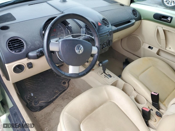 2008 Volkswagen New Beetle Convertible SE with VIN 3VWRG31Y78M415542, listed as a Copart auction lot 46324915 with 75,917 mi miles and Salvage Title. Bid and sale history available at carsss.com. Image 8.