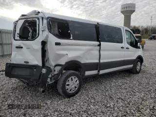 2024 Ford Transit Passenger XL z VIN 1FBAX2YG7RKA21561, wystawiony jako Copart lot #53460995 z przebiegiem 35 790 mil mil oraz Tytuł czysty. Historia ofert i sprzedaży dostępna na DreamBid. Obrazek 3.