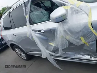 2016 Volvo XC90 T6 Momentum с VIN YV4A22PK5G1033319, выставлен на аукционе IAAI как лот 41870682 с пробегом 85 697 миль миль и . История ставок и продаж доступна на DreamBid. Изображение 13.