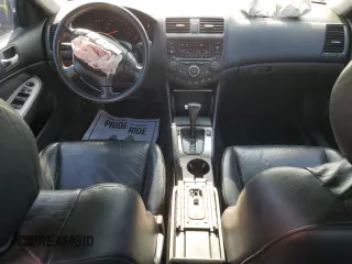 2003 Honda Accord EX z VIN 1HGCM66533A001604, wystawiony jako Copart lot #52806225 z przebiegiem 185 379 mil mil oraz Szkoda całkowita • Salvage title. Historia ofert i sprzedaży dostępna na DreamBid. Obrazek 8.