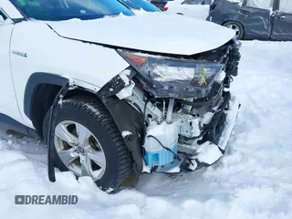 2021 Toyota RAV4 Hybrid LE with VIN 4T3LWRFV9MU047628, listed as a IAAI auction lot 41335589 with 36,748 mi miles. Bid and sale history available at carsss.com. Image 18.