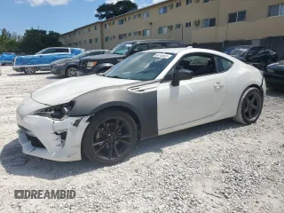 2018 Toyota 86 GT z VIN JF1ZNAE13J9700307, wystawiony jako Copart lot #50765835 z przebiegiem 112 372 mil mil oraz Szkoda całkowita • Salvage title. Historia ofert i sprzedaży dostępna na DreamBid. Obrazek 1.