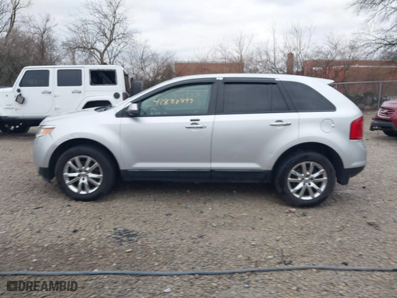 2011 Ford Edge SEL with VIN 2FMDK4JC1BBA91014, listed as a IAAI auction lot 41833499 with 200,150 mi miles. Bid and sale history available at carsss.com. Image 14.