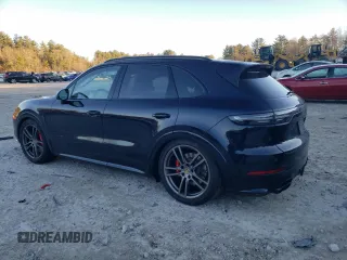 2022 Porsche Cayenne GTS z VIN WP1AG2AYXNDA39046, wystawiony jako Copart lot #72087662 z przebiegiem 5 626 mil mil oraz . Historia ofert i sprzedaży dostępna na DreamBid. Obrazek 2.