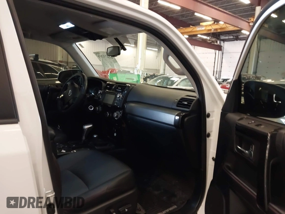 2018 Toyota 4Runner SR5 with VIN JTEBU5JRXJ5603321, listed as a IAAI auction lot 41671207 with 56,540 mi miles. Bid and sale history available at carsss.com. Image 5.