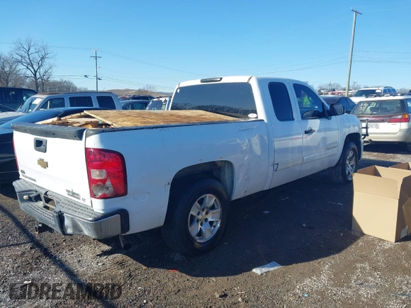 2007 Chevrolet Silverado 1500 LT w/1LT with VIN 2GCEC19JX71639564, listed as a IAAI auction lot 41437574 with 362,629 mi miles. Bid and sale history available at carsss.com. Image 4.