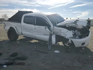 2015 Toyota Tacoma PreRunner with VIN 3TMKU4HN5FM046904, listed as a Copart auction lot 43085345 with 86,400 mi miles and Salvage title. Bid and sale history available at DreamBid. Image 4.