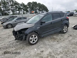 2016 Ford Escape SE z VIN 1FMCU0GX9GUB56962, wystawiony jako Copart lot #57071515 z przebiegiem 150 792 mil mil oraz Szkoda całkowita • Salvage title. Historia ofert i sprzedaży dostępna na DreamBid. Obrazek 1.