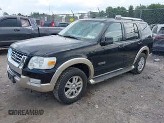 2006 Ford Explorer Eddie Bauer z VIN 1FMEU74806UA38750, wystawiony jako IAAI lot #42684165 z przebiegiem 140 550 mil mil oraz . Historia ofert i sprzedaży dostępna na DreamBid. Obrazek 2.