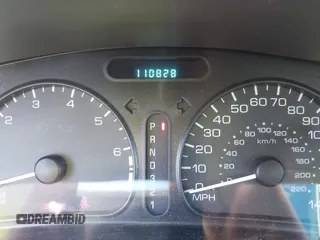 2000 Oldsmobile Alero GL2 z VIN 1G3NL52T6YC434404, wystawiony jako IAAI lot #42488982 z przebiegiem 110 828 mil mil oraz . Historia ofert i sprzedaży dostępna na DreamBid. Obrazek 7.