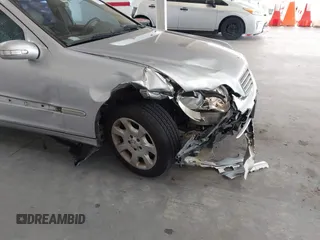 2006 Mercedes-Benz C 280 Luxury with VIN WDBRF54H76A881929, listed as a IAAI auction lot 42669024 with 185,384 mi miles and . Bid and sale history available at DreamBid. Image 6.