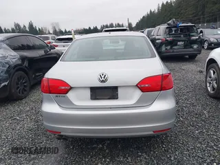 2011 Volkswagen Jetta Sedan S with VIN 3VW2K7AJ8BM363162, listed as a IAAI auction lot 41253390 with 153,014 mi miles. Bid and sale history available at carsss.com. Image 16.
