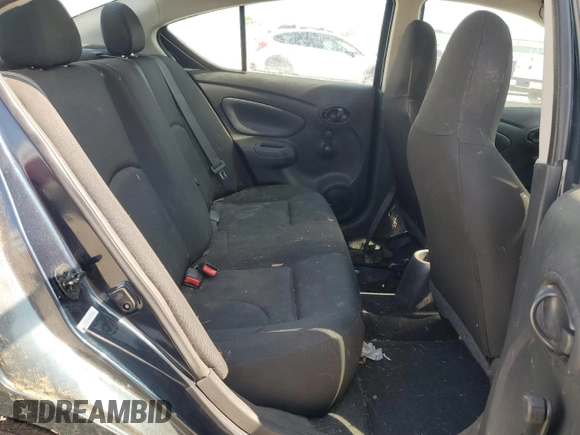 2017 Nissan Versa S Plus z VIN 3N1CN7AP4HL870970, wystawiony jako Copart lot #59302015 z przebiegiem 70 568 mil mil oraz Szkoda całkowita • Salvage title. Historia ofert i sprzedaży dostępna na DreamBid. Obrazek 10.