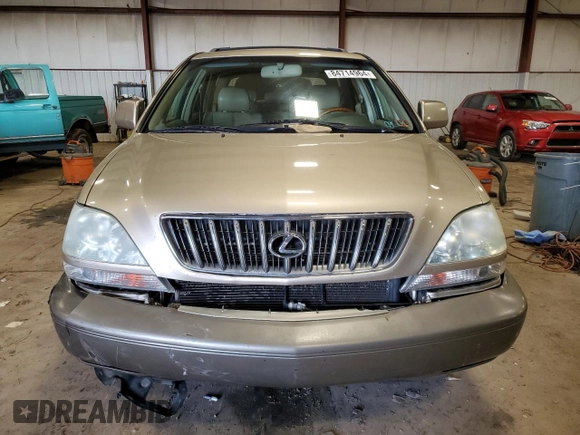 2003 Lexus RX 300 with VIN JTJHF10U330312275, listed as a Copart auction lot 84714964 with 196,367 mi miles and Salvage Title. Bid and sale history available at carsss.com. Image 5.