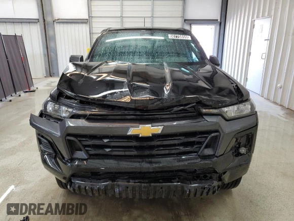 2024 Chevrolet Colorado 2WD LT z VIN 1GCGSCEC2R1111928, wystawiony jako Copart lot #50770855 z przebiegiem 33 489 mil mil oraz Czysty tytuł • Clean title. Historia ofert i sprzedaży dostępna na DreamBid. Obrazek 5.