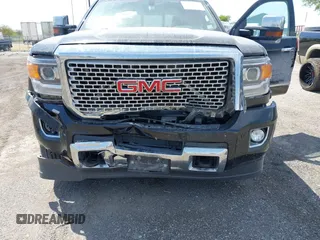 2016 GMC Sierra 2500HD Denali with VIN 1GT12UEG5GF307263, listed as a IAAI auction lot 42214245 with 129,895 mi miles and . Bid and sale history available at DreamBid. Image 6.