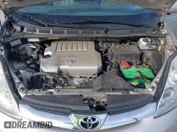2008 Toyota Sienna XLE with VIN 5TDZK22C18S161339, listed as a IAAI auction lot 41449450 with 202,512 mi miles. Bid and sale history available at carsss.com. Image 10.