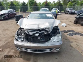 2006 Mercedes-Benz C 280 Luxury с VIN WDBRF92H66F782113, выставлен на аукционе IAAI как лот 42389922 с пробегом 112 367 миль миль и . История ставок и продаж доступна на DreamBid. Изображение 12.
