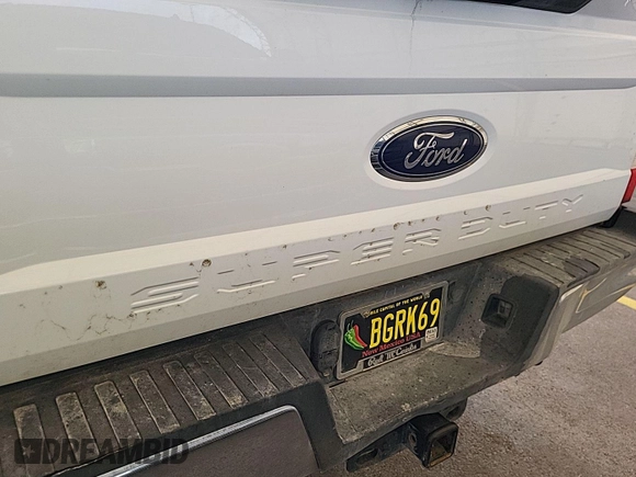 2019 Ford F-250 XL with VIN 1FT7W2B65KEE40165, listed as a IAAI auction lot 42727924 with 182,010 mi miles and . Bid and sale history available at DreamBid. Image 11.