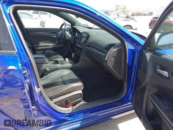 2020 Chrysler 300 S with VIN 2C3CCAGG6LH131564, listed as a IAAI auction lot 41830427 with 88,957 mi miles and . Bid and sale history available at DreamBid. Image 5.