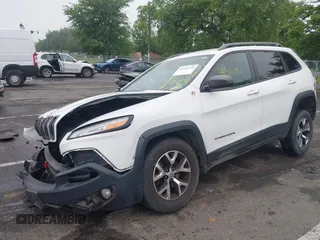 2016 Jeep Cherokee Trailhawk with VIN 1C4PJMBS4GW179121, listed as a IAAI auction lot 42516635 with 110,056 mi miles and . Bid and sale history available at DreamBid. Image 17.