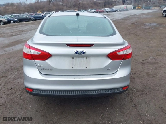 2014 Ford Focus SE with VIN 1FADP3F22EL425173, listed as a IAAI auction lot 41688732 with NaN miles. Bid and sale history available at carsss.com. Image 17.