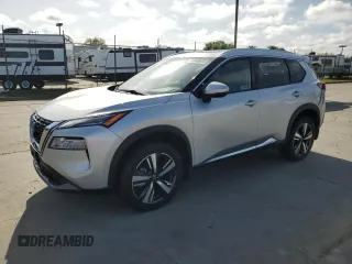 2022 Nissan Rogue SL with VIN 5N1BT3CA2NC695525, listed as a Copart auction lot 51840635 with 14,162 mi miles and Salvage Title. Bid and sale history available at carsss.com. Image 1.