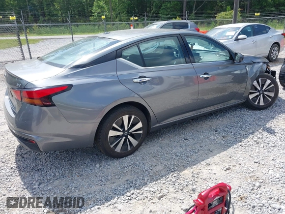 2020 Nissan Altima SV with VIN 1N4BL4DV2LC162265, listed as a IAAI auction lot 42297337 with 105,604 mi miles and . Bid and sale history available at DreamBid. Image 4.