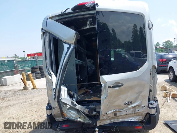 2021 Ford Transit z VIN 1FTYE1CG8MKA98319, wystawiony jako IAAI lot #42265312 z przebiegiem 85 302 mil mil oraz . Historia ofert i sprzedaży dostępna na DreamBid. Obrazek 6.