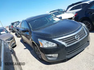 2015 Nissan Altima 2.5 S with VIN 1N4AL3AP1FC598847, listed as a IAAI auction lot 41217792 with 141,193 mi miles. Bid and sale history available at carsss.com. Image 1.