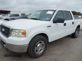 2008 Ford F-150 XLT with VIN 1FTPW12V98FB13594, listed as a IAAI auction lot 42129137 with 151,523 mi miles. Bid and sale history available at carsss.com. Image 17.