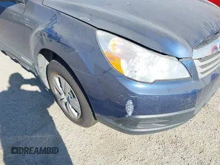 2010 Subaru Outback с VIN 4S4BRBAC0A3335645, выставлен на аукционе IAAI как лот 42097338 с пробегом 160 317 миль миль и . История ставок и продаж доступна на DreamBid. Изображение 6.