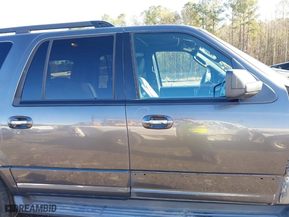 2017 Ford Expedition EL XLT with VIN 1FMJK1HT5HEA02260, listed as a IAAI auction lot 41215077 with 180,000 mi miles. Bid and sale history available at carsss.com. Image 13.