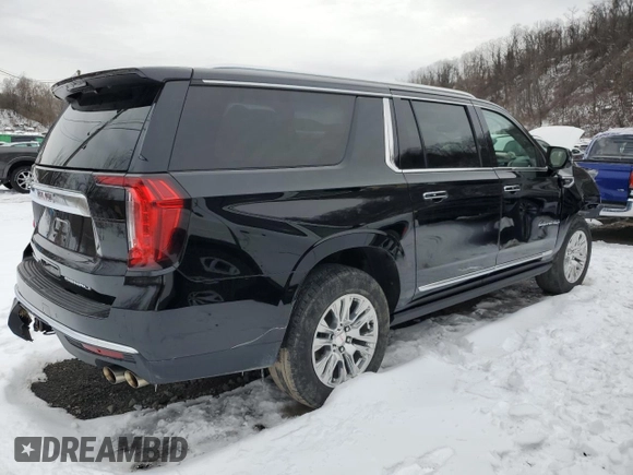 2022 GMC Yukon XL Denali with VIN 1GKS2JKL9NR173720, listed as a Copart auction lot 44750685 with 41,573 mi miles and Clean Title. Bid and sale history available at carsss.com. Image 3.