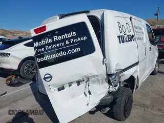 2019 Nissan NV200 S z VIN 3N6CM0KN7KK707373, wystawiony jako IAAI lot #41651930 z przebiegiem 64 107 mil mil oraz . Historia ofert i sprzedaży dostępna na DreamBid. Obrazek 6.