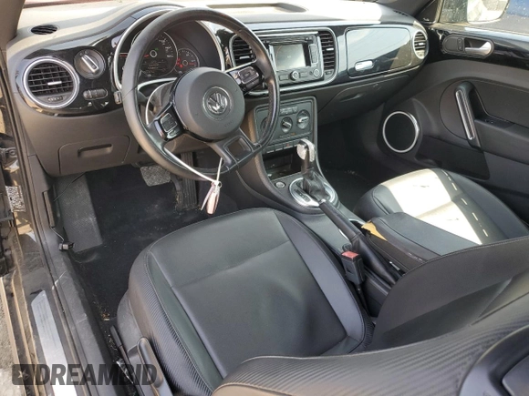 2012 Volkswagen Beetle 2.5L w/Sound/Nav PZEV with VIN 3VWJP7AT7CM646779, listed as a Copart auction lot 53756265 with 116,662 mi miles and Salvage Title. Bid and sale history available at DreamBid. Image 8.