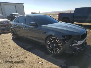 2019 BMW M5 z VIN WBSJF0C59KB285517, wystawiony jako Copart lot #88369385 z przebiegiem 51 700 mil mil oraz Szkoda całkowita • Salvage title. Historia ofert i sprzedaży dostępna na DreamBid. Obrazek 4.