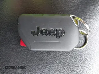 2021 Jeep Gladiator Freedom с VIN 1C6HJTAG7ML542804, выставлен на аукционе IAAI как лот 42146884 с пробегом 98 458 миль миль и . История ставок и продаж доступна на DreamBid. Изображение 11.