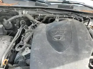2018 Toyota Tacoma SR5 with VIN 5TFAZ5CN3JX058076, listed as a Copart auction lot 70917855 with 141,609 mi miles and Salvage title. Bid and sale history available at DreamBid. Image 13.