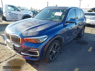 2020 BMW X5 sDrive40i with VIN 5UXCR4C0XLLT18814, listed as a IAAI auction lot 41828718 with 53,042 mi miles. Bid and sale history available at carsss.com. Image 2.