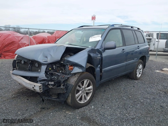 2006 Toyota Highlander Hybrid with VIN JTEEW21A460025172, listed as a IAAI auction lot 41562335 with 272,906 mi miles. Bid and sale history available at carsss.com. Image 17.
