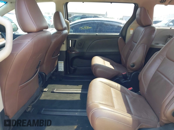 2017 Toyota Sienna XLE z VIN 5TDDZ3DC5HS150577, wystawiony jako IAAI lot #42431875 z przebiegiem 108 275 mil mil oraz . Historia ofert i sprzedaży dostępna na DreamBid. Obrazek 8.