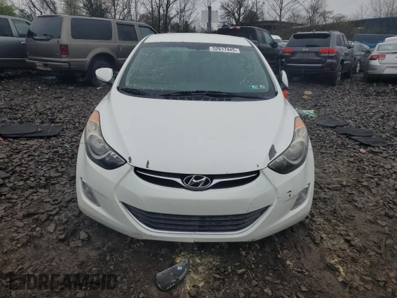 2013 Hyundai Elantra GLS z VIN 5NPDH4AE1DH424095, wystawiony jako Copart lot #52617945 z przebiegiem Nie podano mil oraz Szkody całkowita. Historia ofert i sprzedaży dostępna na DreamBid. Obrazek 5.